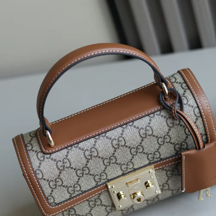 スーパーコピー ルイヴィトン キーホルダー