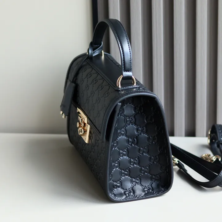 スーパーコピー ルイヴィトン キーホルダー