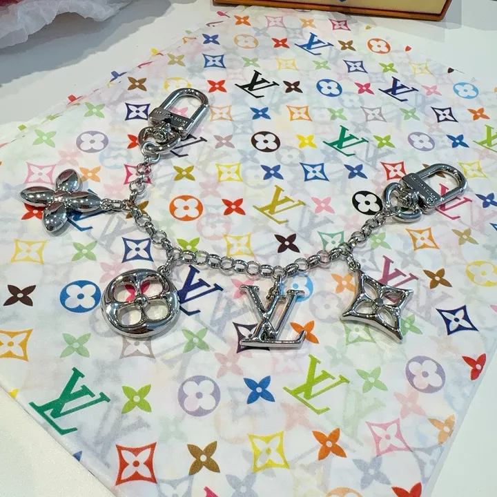 スーパーコピー ルイヴィトン キーホルダー