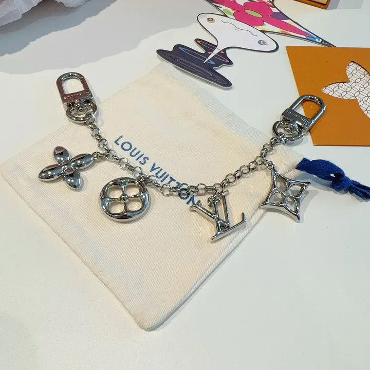 スーパーコピー ルイヴィトン キーホルダー