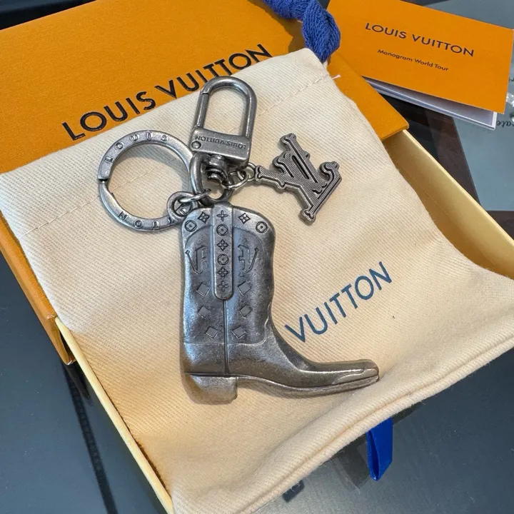 スーパーコピー ルイヴィトン キーホルダー