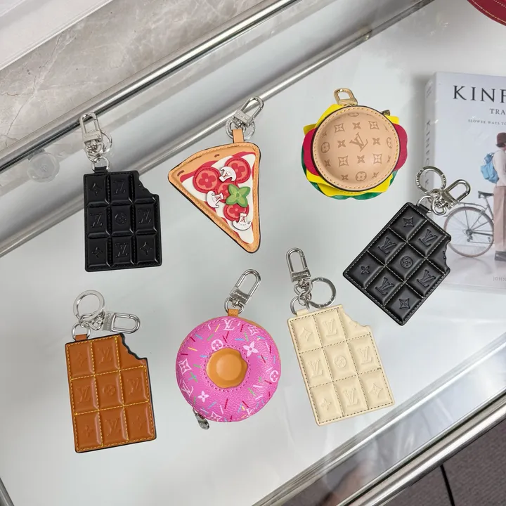 スーパーコピー ルイヴィトン キーホルダー