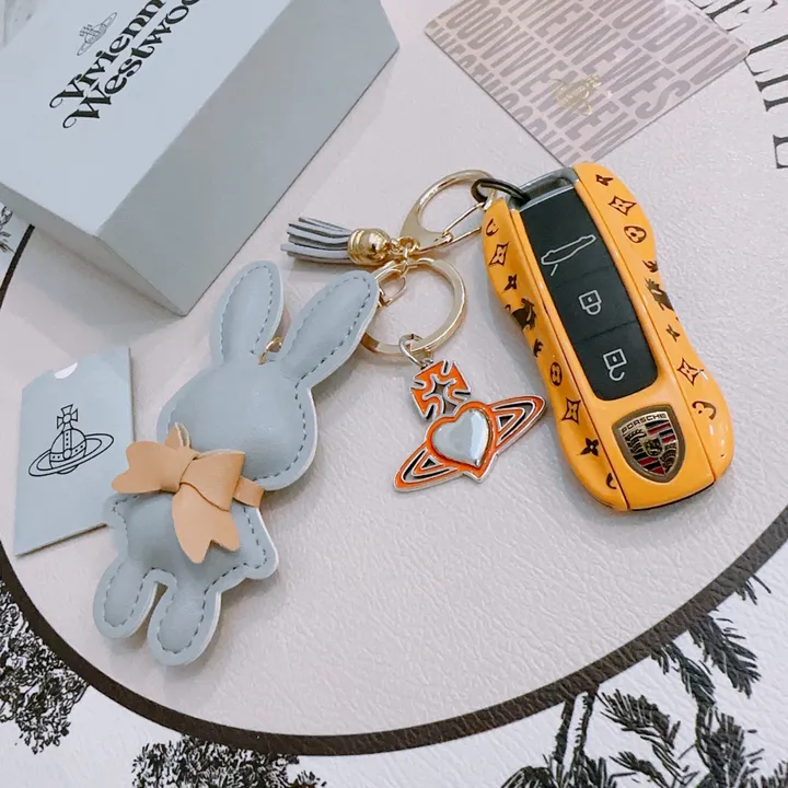 スーパーコピー クリスチャン・ルブタン キーホルダー