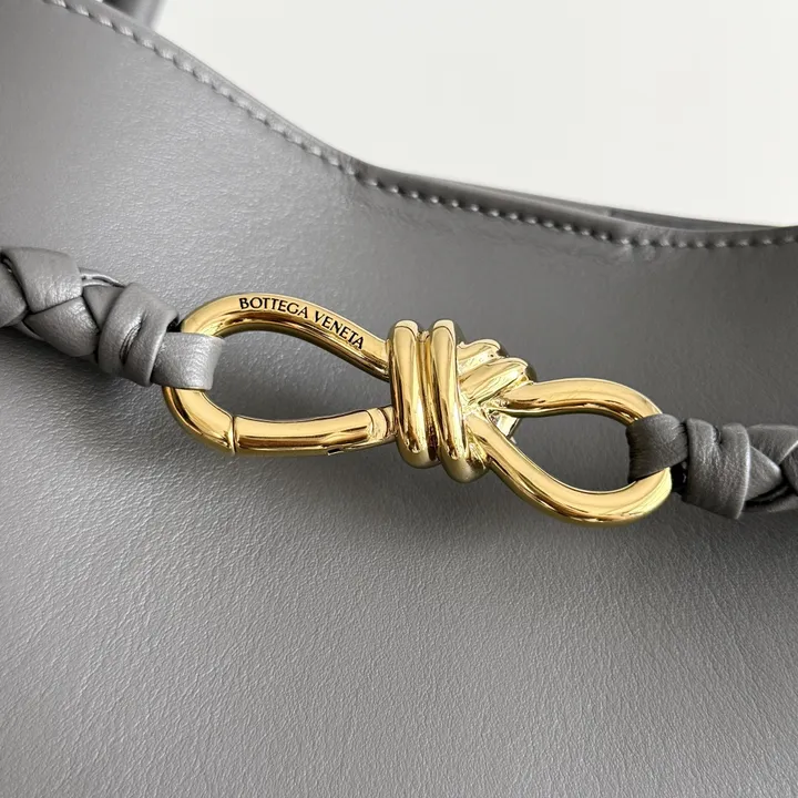 スーパーコピー ボッテガ ヴェネタ キーホルダー