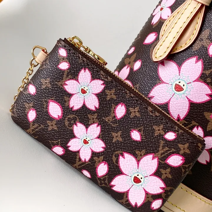 スーパーコピー ルイヴィトン キーホルダー