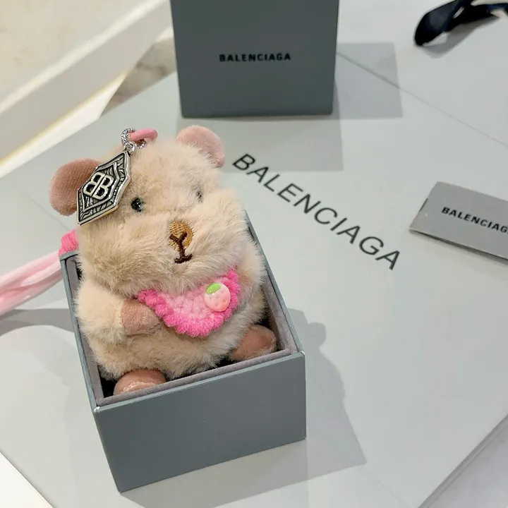 スーパーコピー バレンシアガ キーホルダー