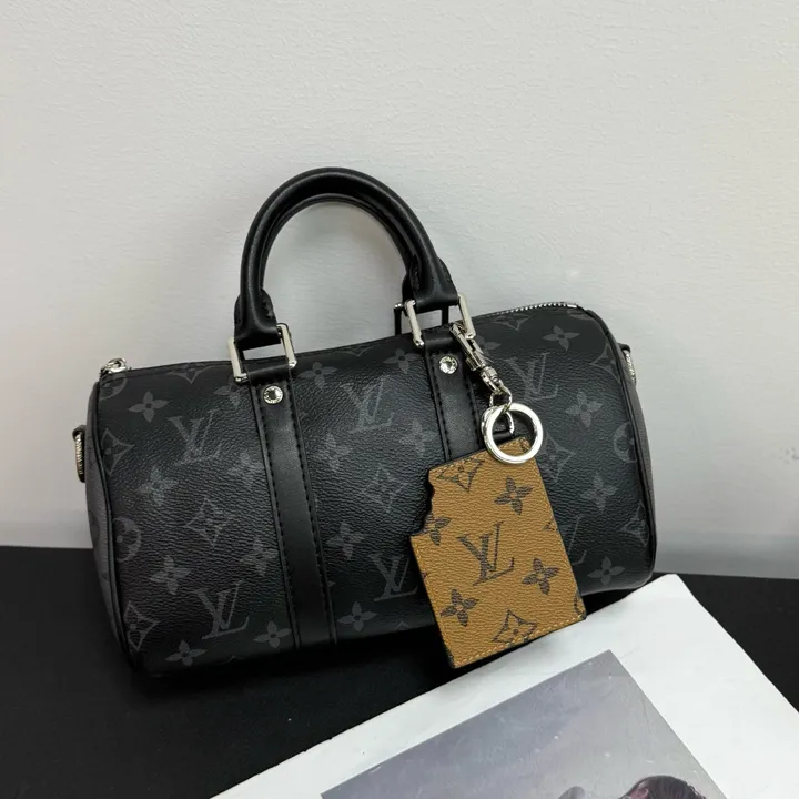 スーパーコピー ルイヴィトン キーホルダー