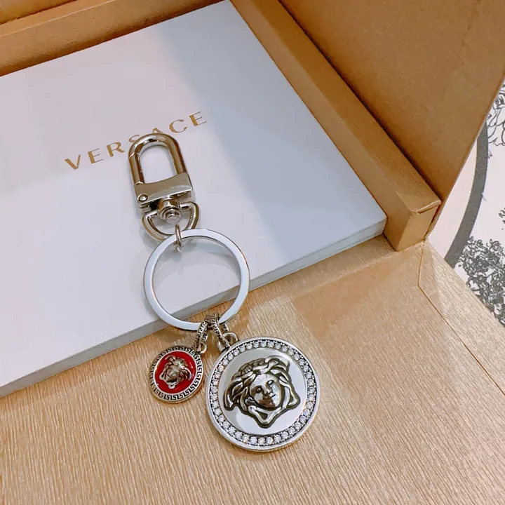 スーパーコピー プラダ キーホルダー