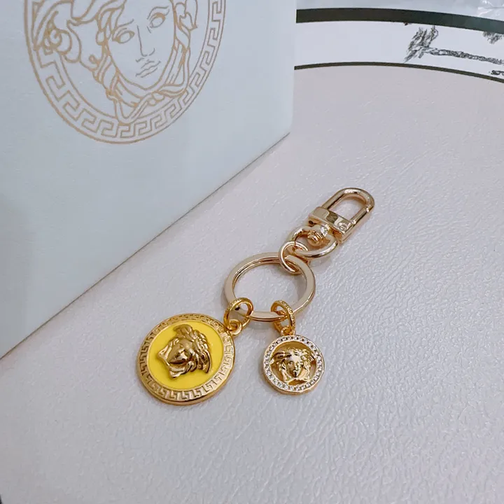 スーパーコピー プラダ キーホルダー