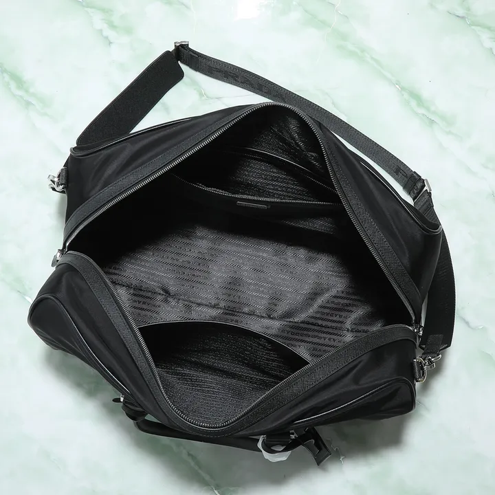 スーパーコピー バレンシアガ キーホルダー