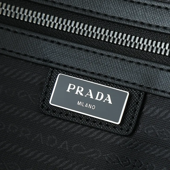 スーパーコピー バレンシアガ キーホルダー