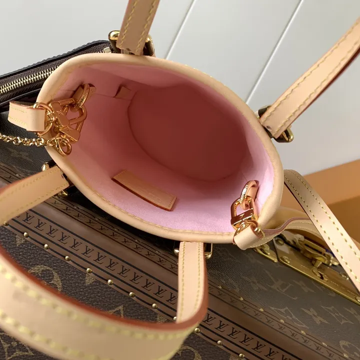 スーパーコピー ルイヴィトン キーホルダー