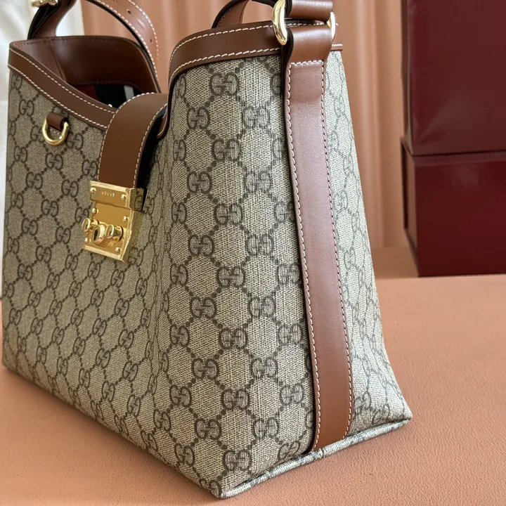 スーパーコピー グッチ キーホルダー