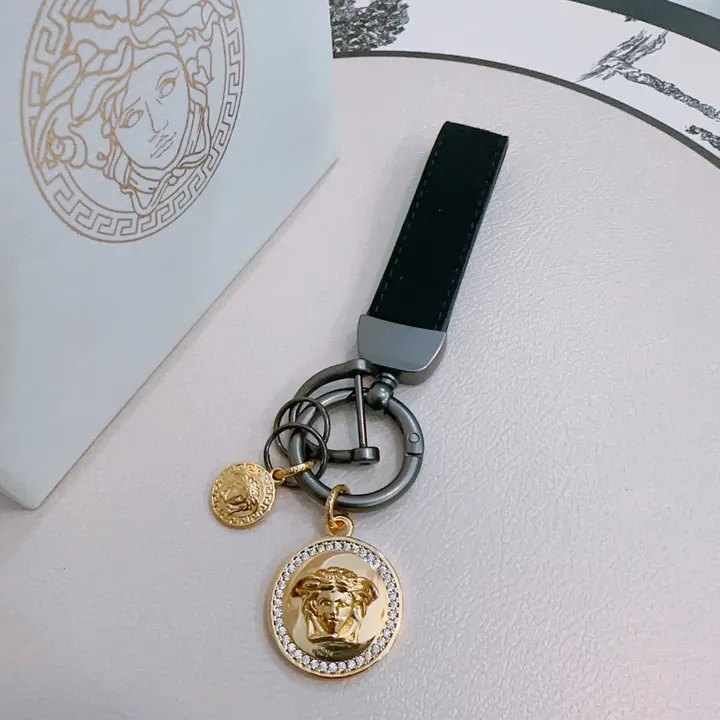 スーパーコピー プラダ キーホルダー