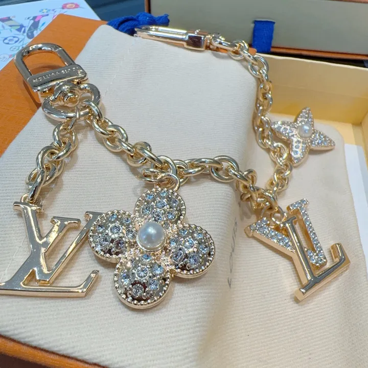 スーパーコピー ルイヴィトン キーホルダー