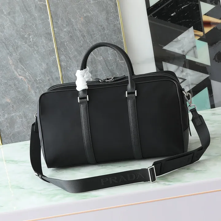 スーパーコピー プラダ キーホルダー