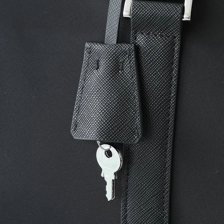 スーパーコピー プラダ キーホルダー