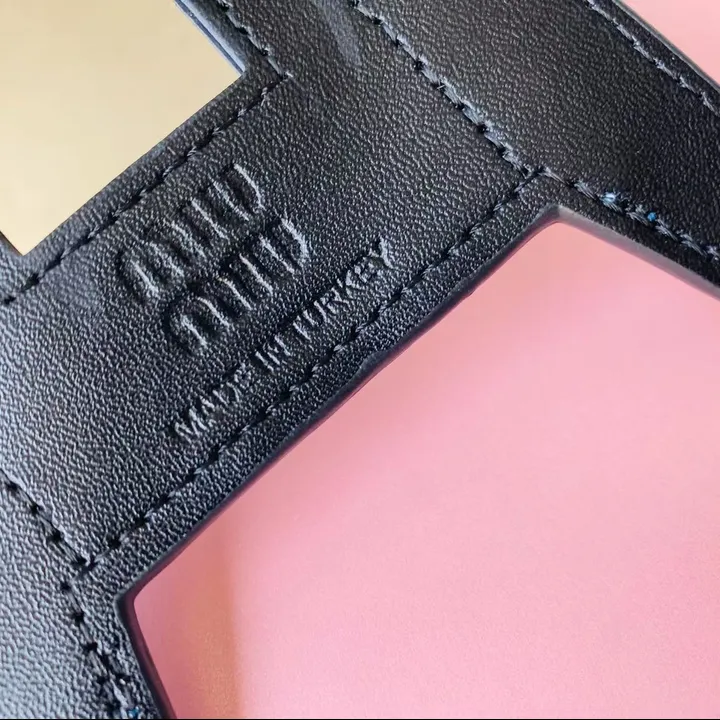 スーパーコピー ミュウミュウ キーホルダー