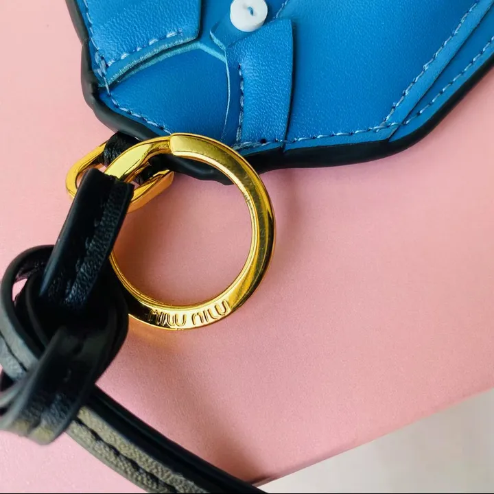 スーパーコピー ミュウミュウ キーホルダー