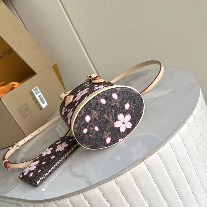 スーパーコピー ルイヴィトン キーホルダー