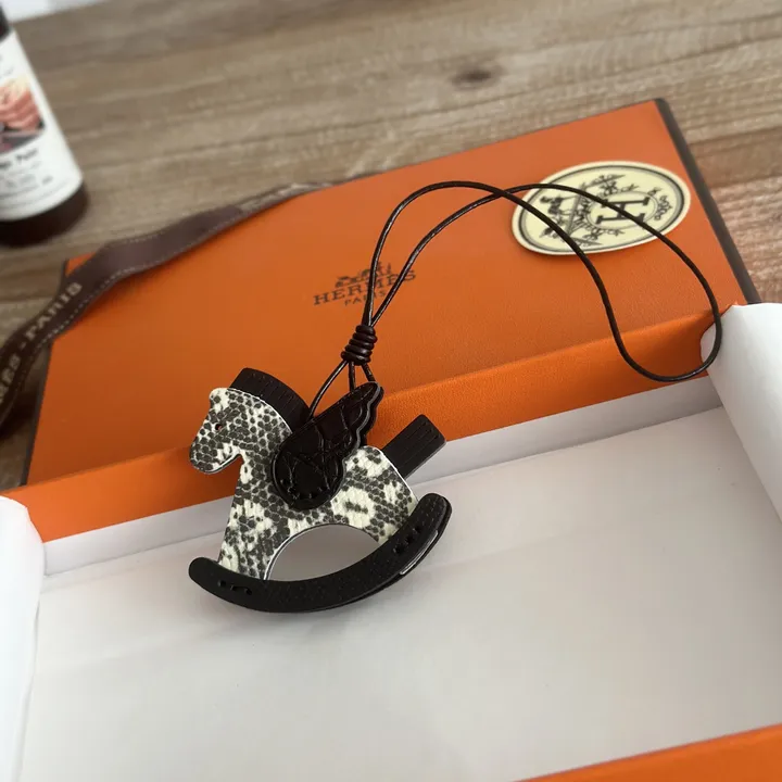 スーパーコピー シャネル キーホルダー