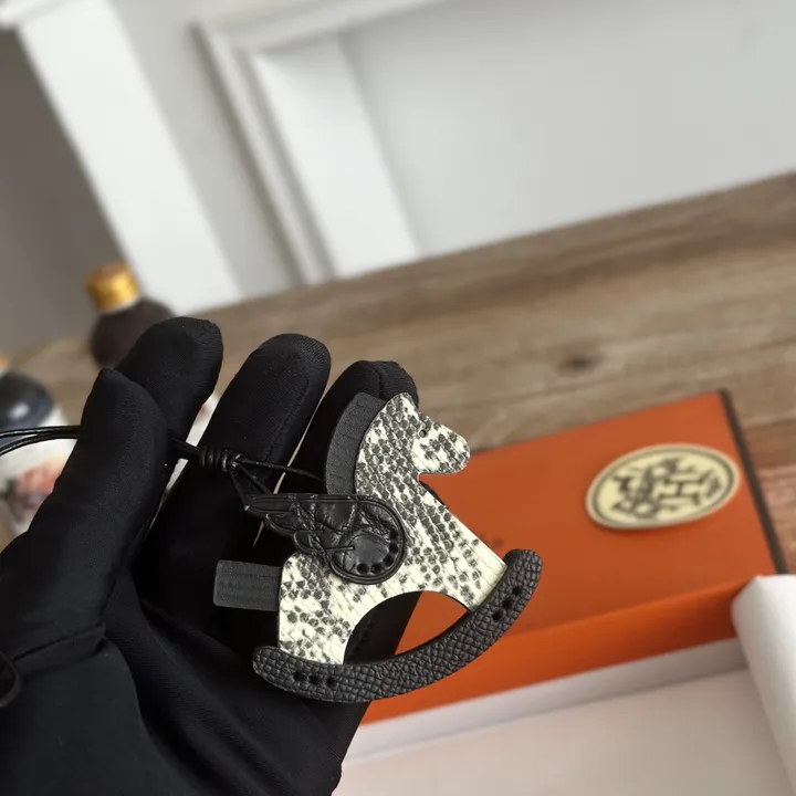 スーパーコピー シャネル キーホルダー