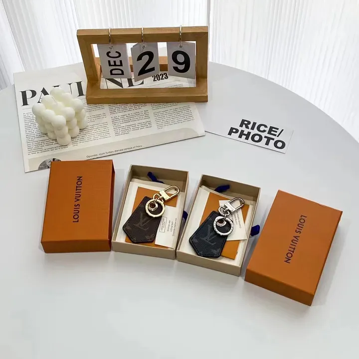 スーパーコピー ルイヴィトン キーホルダー