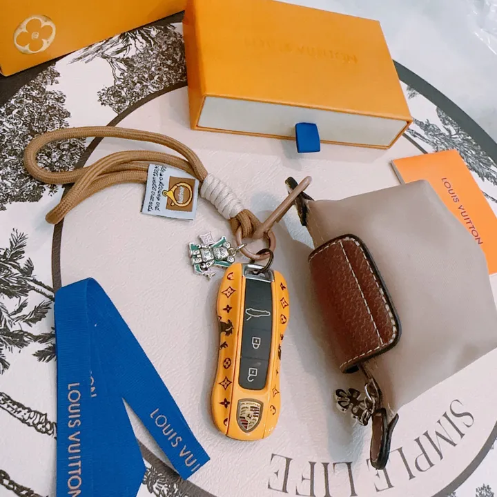 スーパーコピー ルイヴィトン キーホルダー