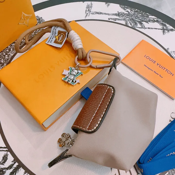 スーパーコピー ルイヴィトン キーホルダー