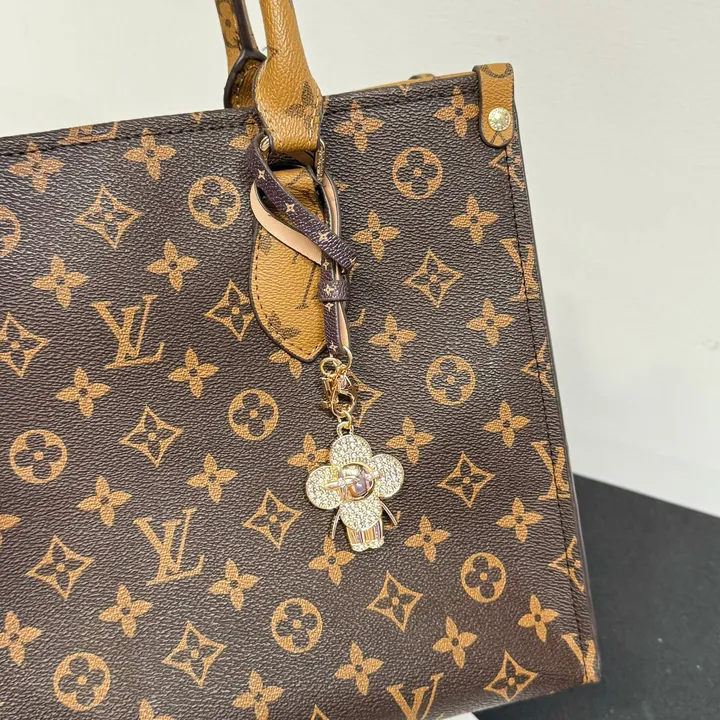 スーパーコピー ルイヴィトン キーホルダー