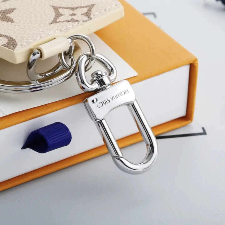 スーパーコピー ルイヴィトン キーホルダー