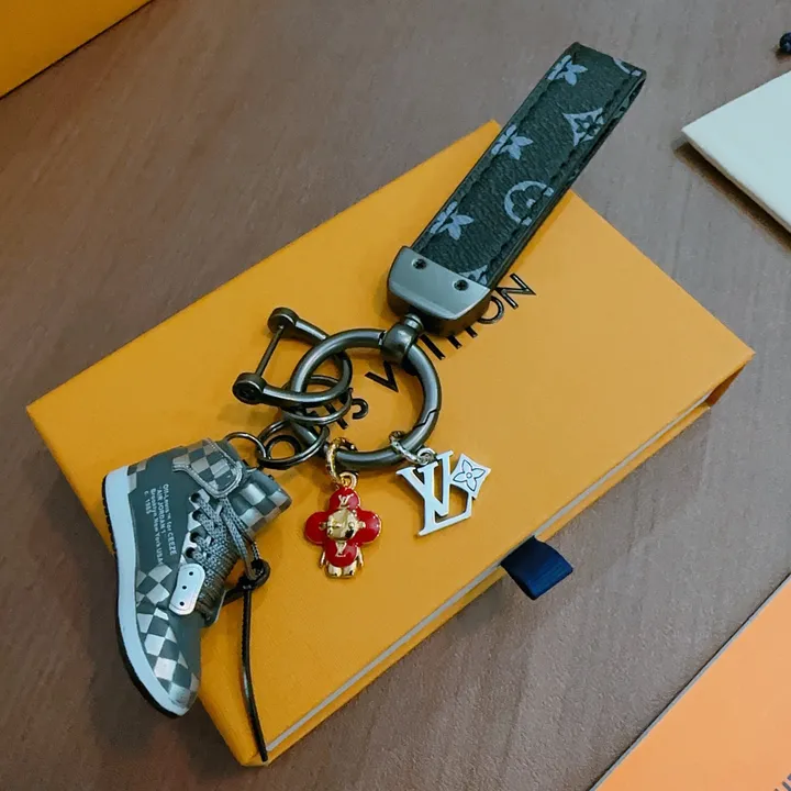 スーパーコピー ルイヴィトン キーホルダー
