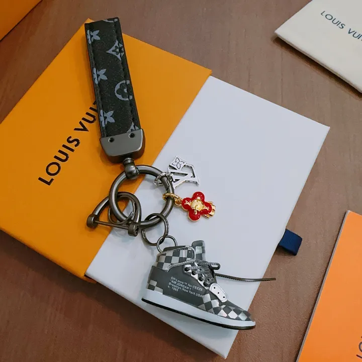 スーパーコピー ルイヴィトン キーホルダー