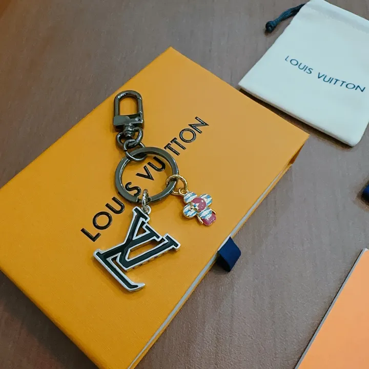 スーパーコピー ルイヴィトン キーホルダー