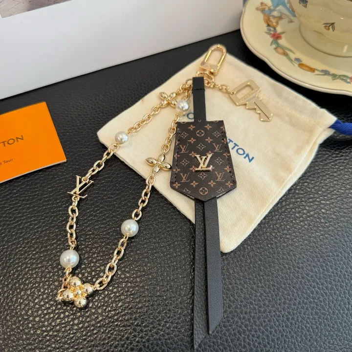 スーパーコピー ルイヴィトン キーホルダー