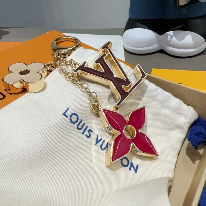 スーパーコピー ルイヴィトン キーホルダー