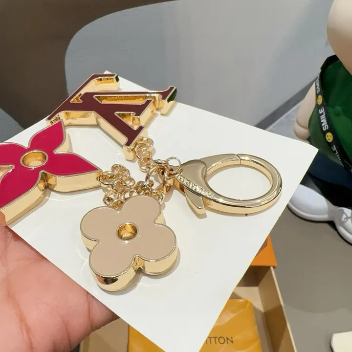 スーパーコピー ルイヴィトン キーホルダー