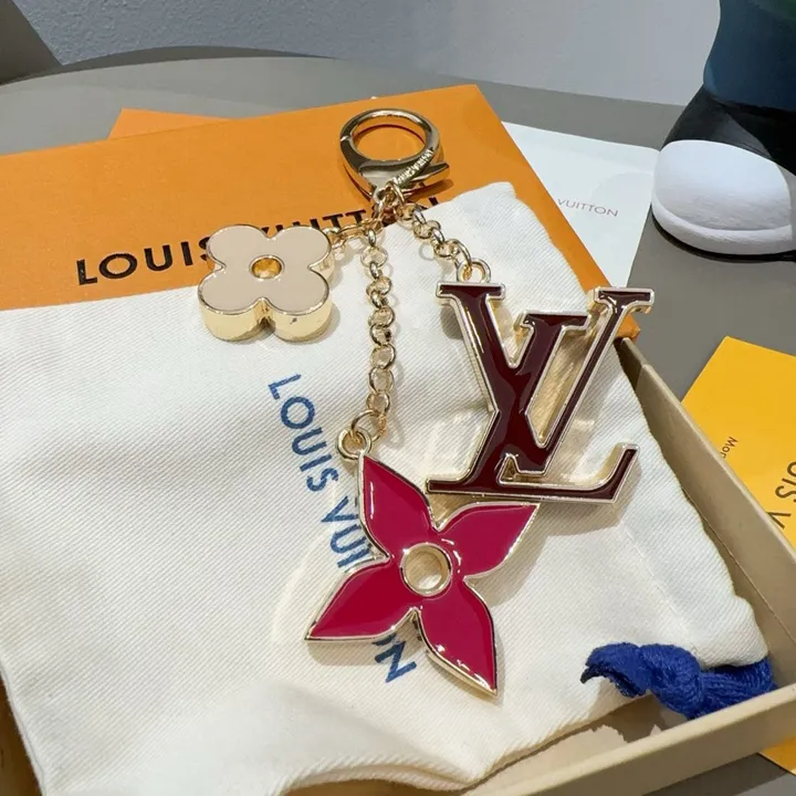 スーパーコピー ルイヴィトン キーホルダー