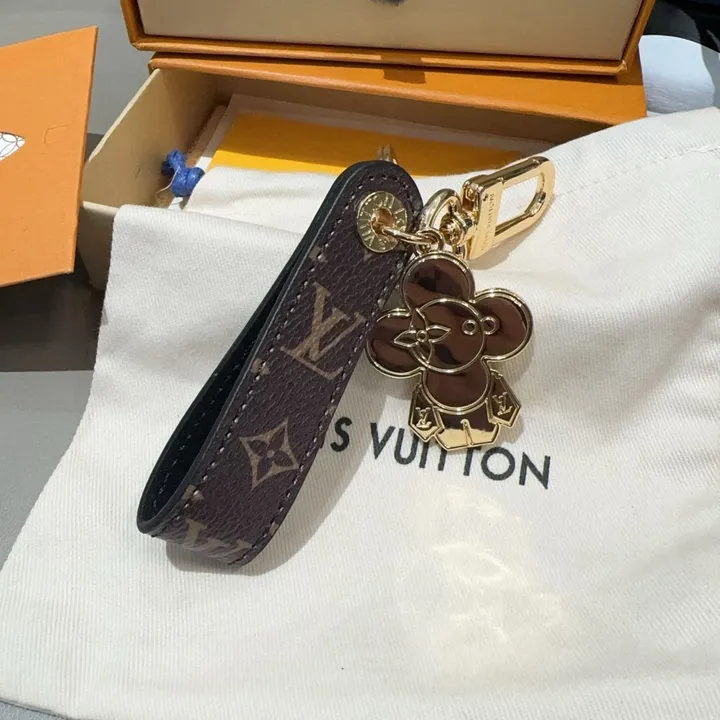 スーパーコピー ルイヴィトン キーホルダー