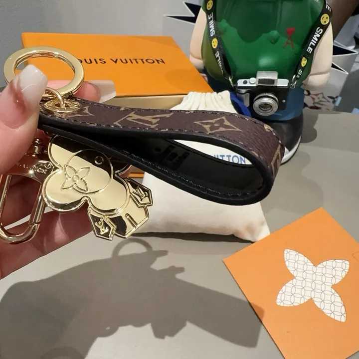 スーパーコピー ルイヴィトン キーホルダー