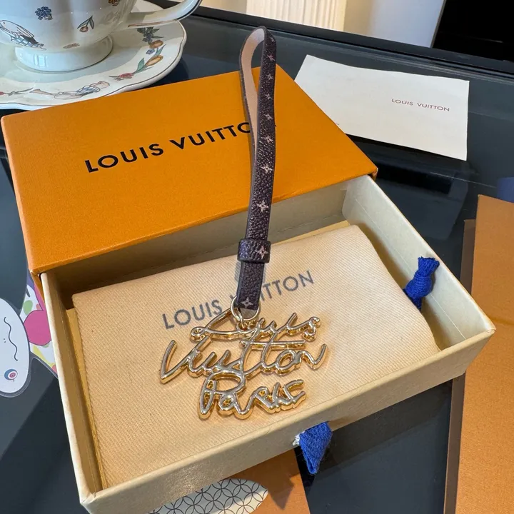 スーパーコピー ルイヴィトン キーホルダー