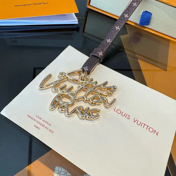 スーパーコピー ルイヴィトン キーホルダー