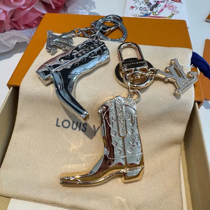 スーパーコピー ルイヴィトン キーホルダー