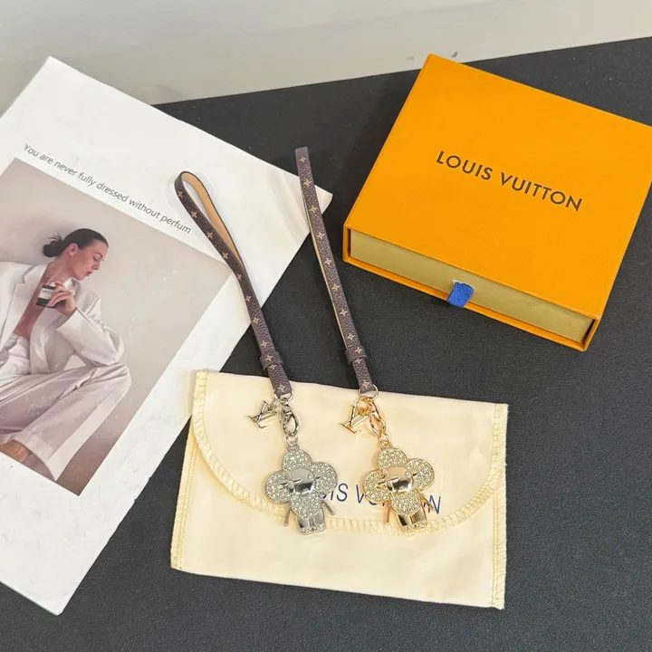 スーパーコピー ルイヴィトン キーホルダー