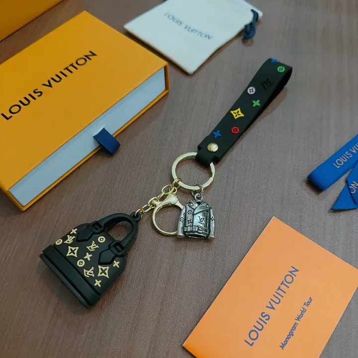 スーパーコピー ルイヴィトン キーホルダー