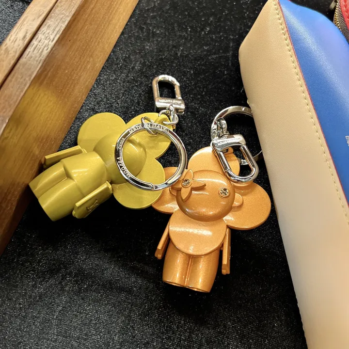スーパーコピー ルイヴィトン キーホルダー