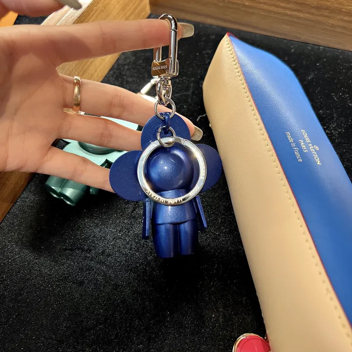 スーパーコピー ルイヴィトン キーホルダー