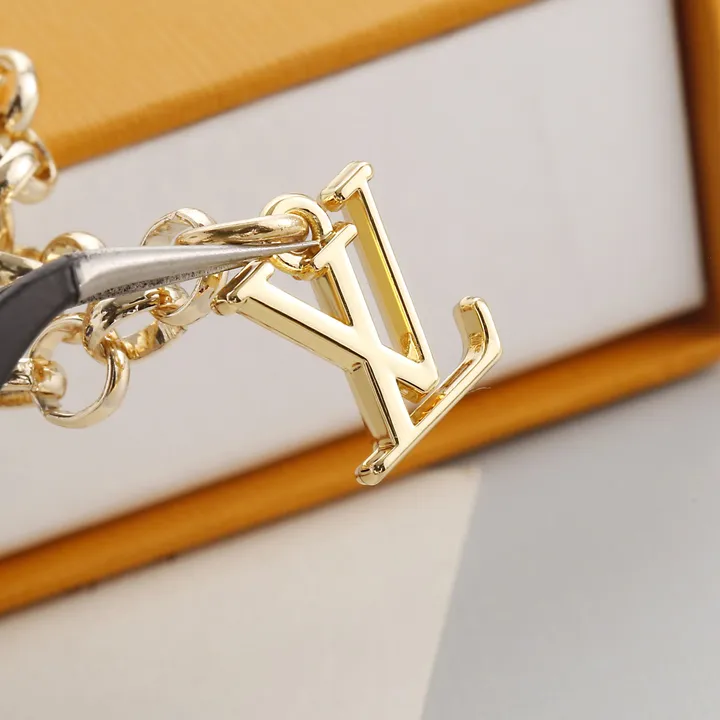 スーパーコピー ルイヴィトン キーホルダー