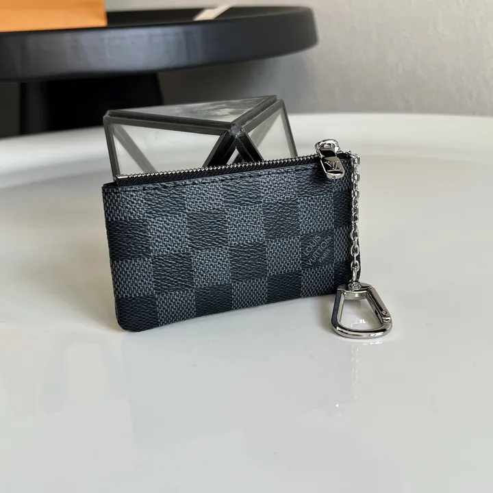 スーパーコピー ルイヴィトン キーホルダー