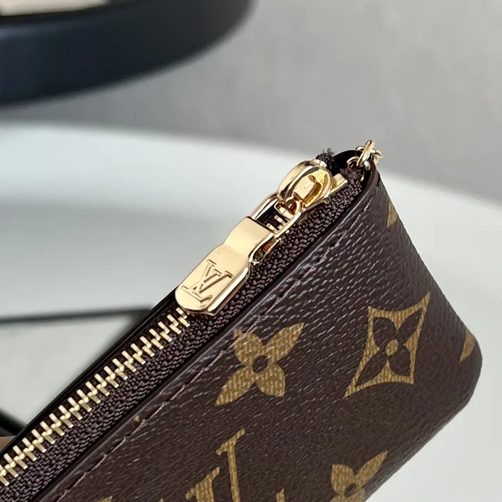 スーパーコピー ルイヴィトン キーホルダー